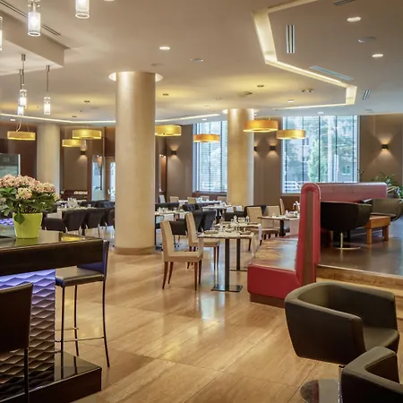 Szálloda Doubletree By Hilton Pozsony