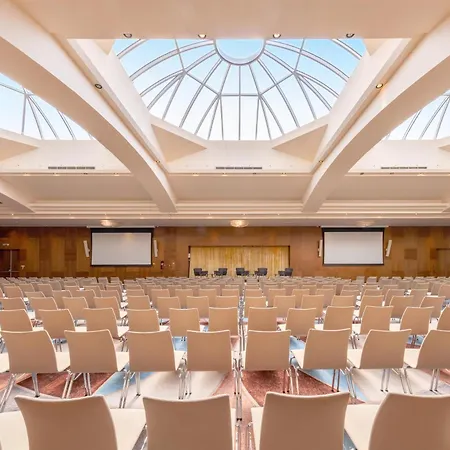 Doubletree By Hilton 4*
