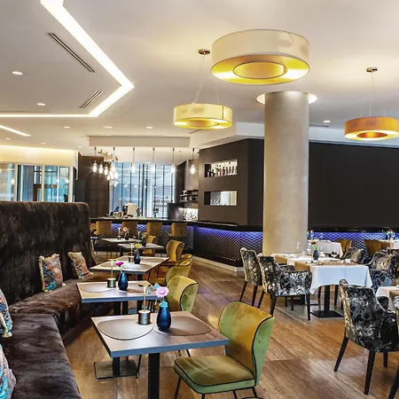 Doubletree By Hilton Hotel Bratislava