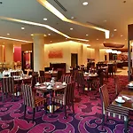 Отель Doubletree By Hilton
