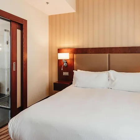 Doubletree By Hilton Hotel